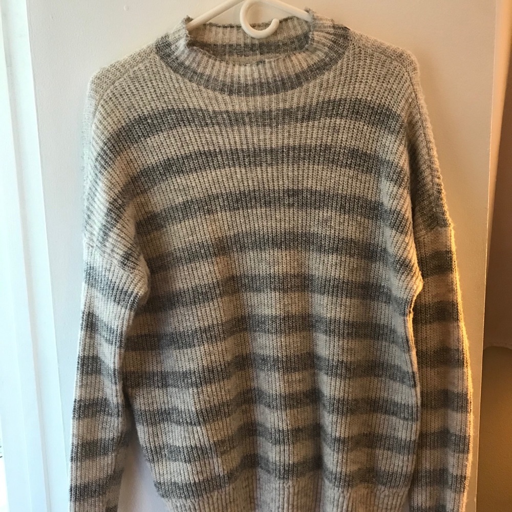 Long sleeve sweater